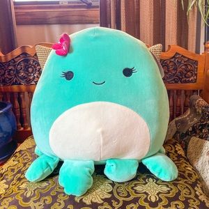Olina Valentine’s day Octopus Squishmallow 14”
